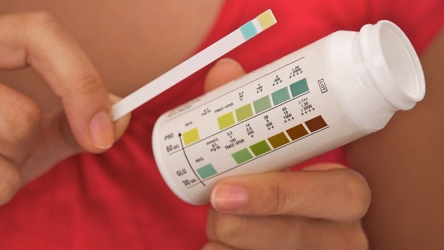 Тест-полоски для определения ацетона в моче у ребенка или взрослого, инструкция по применению