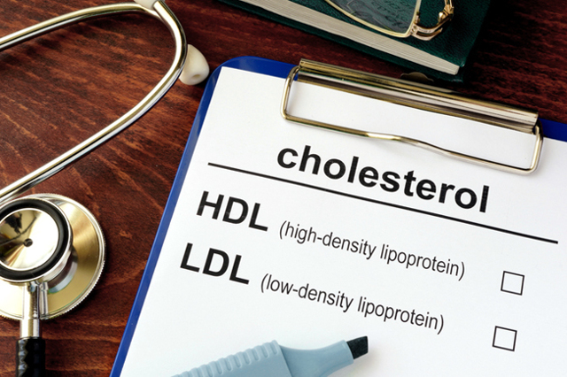 Повышен холестерин в крови: причины, как лечить, чем понизить повышенный уровень