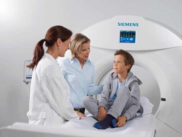 МРТ головного мозга: что это такое, что показывает томография головы